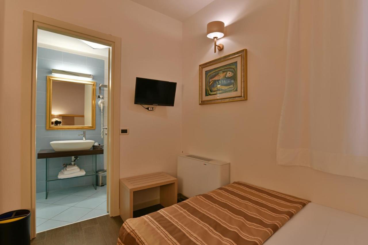 Hotel Le Chevalier Таормина Экстерьер фото