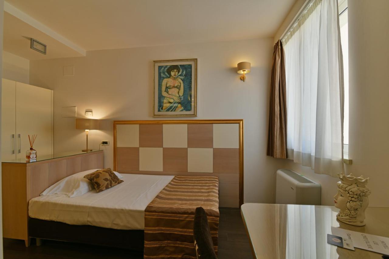 Hotel Le Chevalier Таормина Экстерьер фото