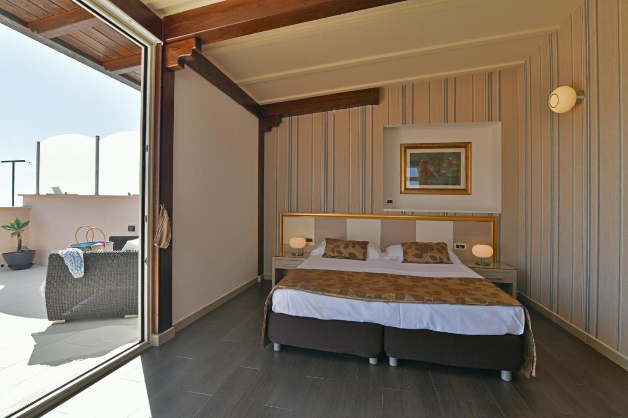 Hotel Le Chevalier Таормина Экстерьер фото